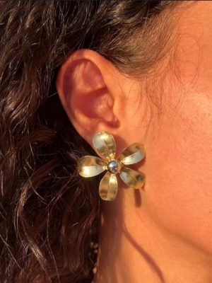 Gold flower earrings